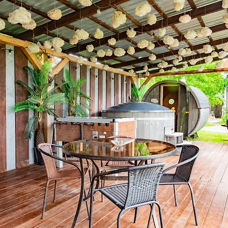 Hébergement de vacances Baltichouse Podczele- Blisko Morza !!! Sauna, Jacuzzi,grill, Ognisko, Plac Zabaw *