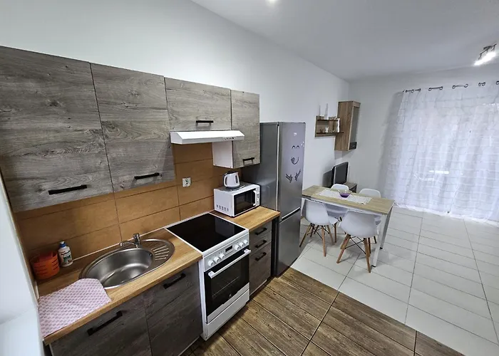 Baltichouse Podczele- 8 Os Blisko Morza !!! Sauna, Jacuzzi,grill, Ognisko, Plac Zabaw 度假居